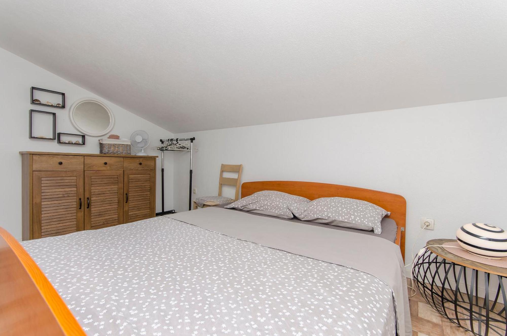 Apartments Snjezana Пироваць Екстер'єр фото