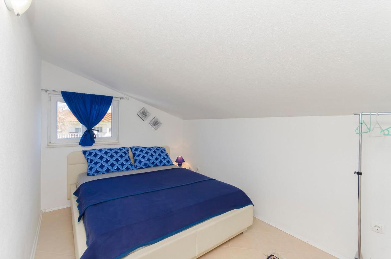 Apartments Snjezana Пироваць Екстер'єр фото