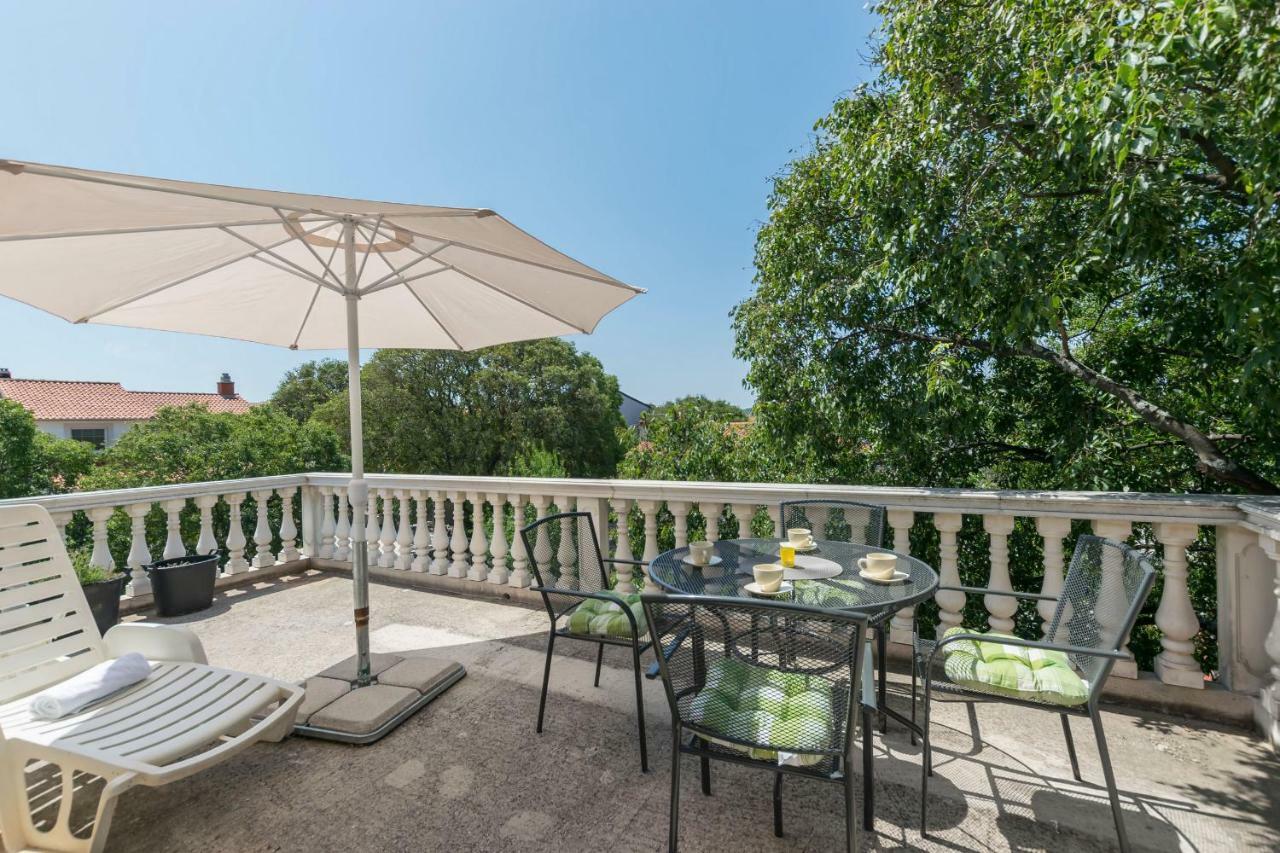 Apartments Snjezana Пироваць Екстер'єр фото